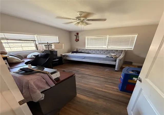 Photo 2 of Single family home for sale at 3005 S Park Ave, Sanford, FL 32773 | MLS# O6446626 | Listing updated on 2026-10-02