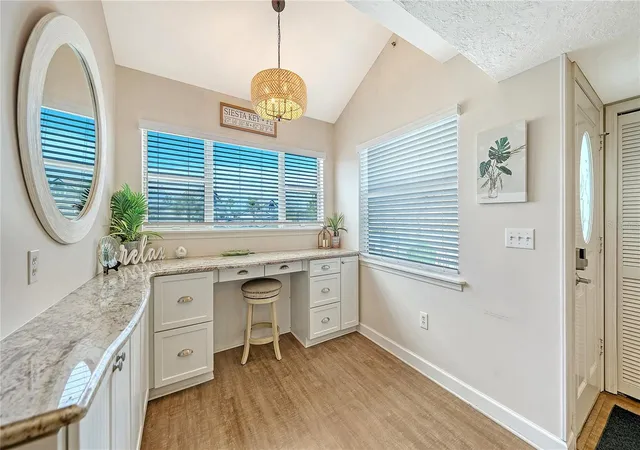 Listing Photo 4 - Condo for sale in building located at 1350 Siesta Bayside Dr, SARASOTA, FL 34242 - Unit #1350B