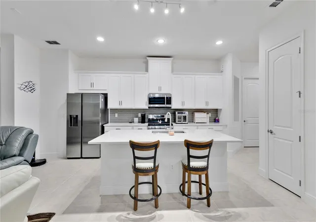 Photo 3 of House for sale at 2327 Datura Loop, Saint Cloud, FL 34772 | MLS# S5158714 | Listing updated on 2026-10-06