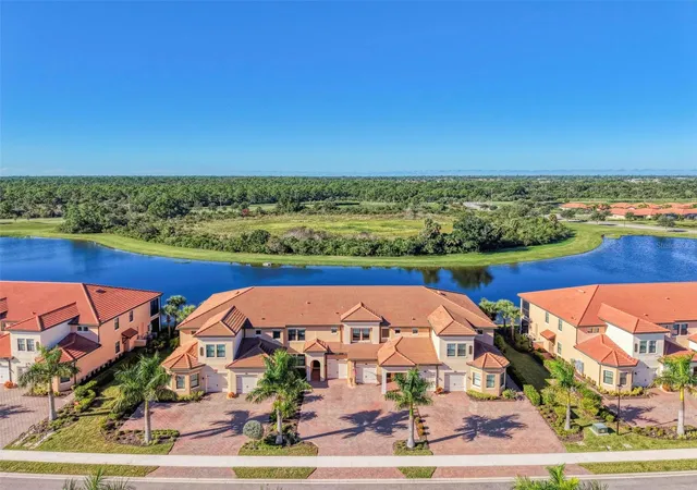 Condo for sale at 10205 Staggerbush Dr #102, VENICE, FL 34293 | MLS# N6146026