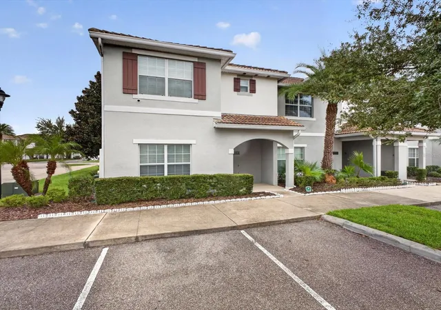 Photo 2 of Townhouse for sale at 4800 Brier Rose Ln, Kissimmee, FL 34746 | MLS# O6446637 | Listing updated on 2026-10-07