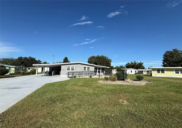 Photo 1 of Manufactured home for sale at 17 N Bobwhite Rd, Wildwood, FL 34785 | MLS# G5118529 | Listing updated on 2026-10-04