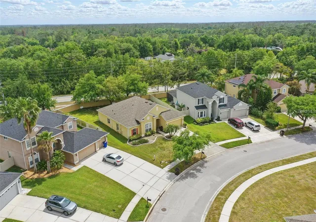 Photo 4 of Single family home for sale at 3747 Moon Dancer Pl, Saint Cloud, FL 34772 | MLS# A4708221 | Listing updated on 2026-10-07