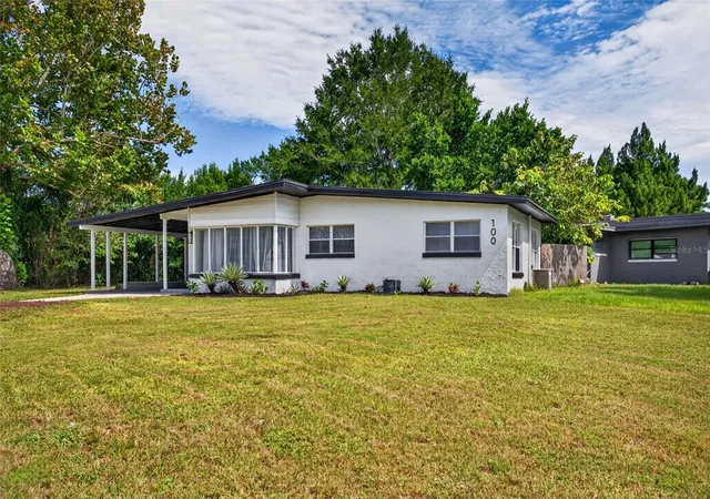 Photo 2 of Single family home for sale at 100 Pinecrest Dr, Sanford, FL 32773 | MLS# O6446646 | Listing updated on 2026-10-04
