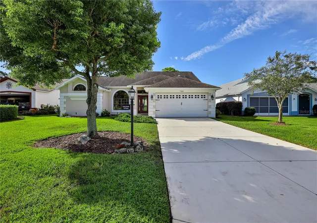 Photo 4 of Single family home for sale at 7360 Clearmeadow Dr, Spring Hill, FL 34606 | MLS# W7890015 | Listing updated on 2026-10-03
