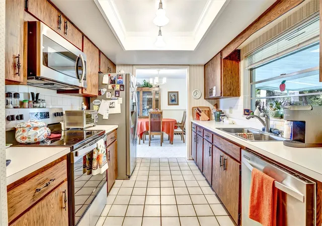 Photo 3 of Single family home for sale at 513 Green Briar Blvd, Altamonte Springs, FL 32714 | MLS# O6446647 | Listing updated on 2026-10-08