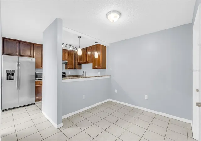 Photo 4 of Condo for sale at 5382 Elm Ct #356, Orlando, FL 32811 | MLS# O6446648 | Listing updated on 2026-10-06