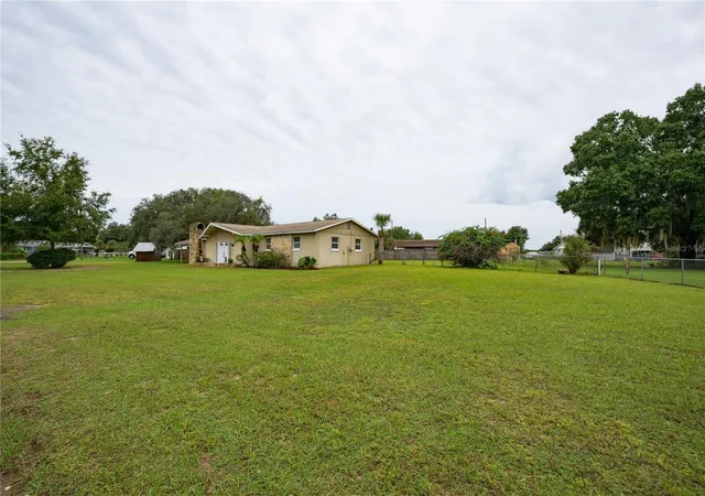 Photo 1 of Single family home for sale at 19839 Eldorado Dr, Eustis, FL 32736 | MLS# V4951623 | Listing updated on 2026-10-08