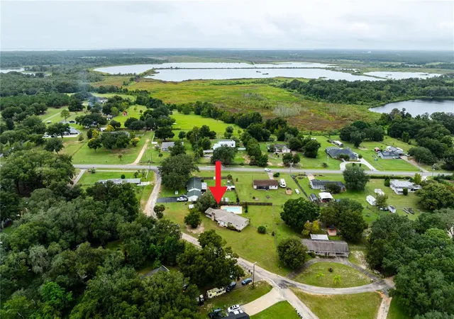 Photo 3 of Single family home for sale at 19839 Eldorado Dr, Eustis, FL 32736 | MLS# V4951623 | Listing updated on 2026-10-08
