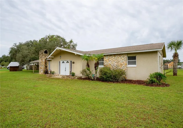 Photo 4 of Single family home for sale at 19839 Eldorado Dr, Eustis, FL 32736 | MLS# V4951623 | Listing updated on 2026-10-08