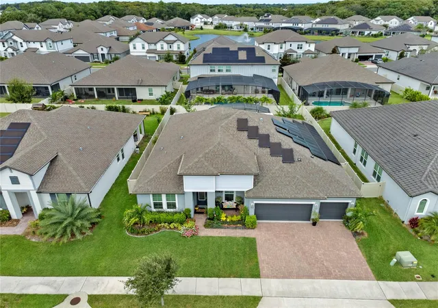Photo 1 of Single family home for sale at 2052 Wood Thrush Ln, Winter Park, FL 32792 | MLS# O6446652 | Listing updated on 2026-10-07