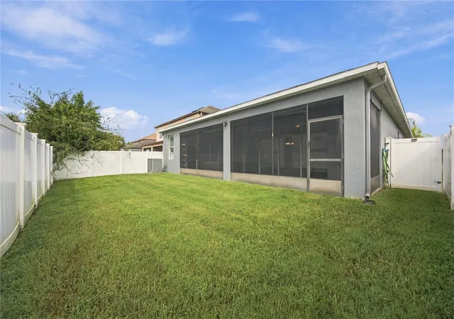 Photo 4 of Single family home for sale at 3720 Gerrads Cross Ct, Land O Lakes, FL 34638 | MLS# TB8554190 | Listing updated on 2026-10-20