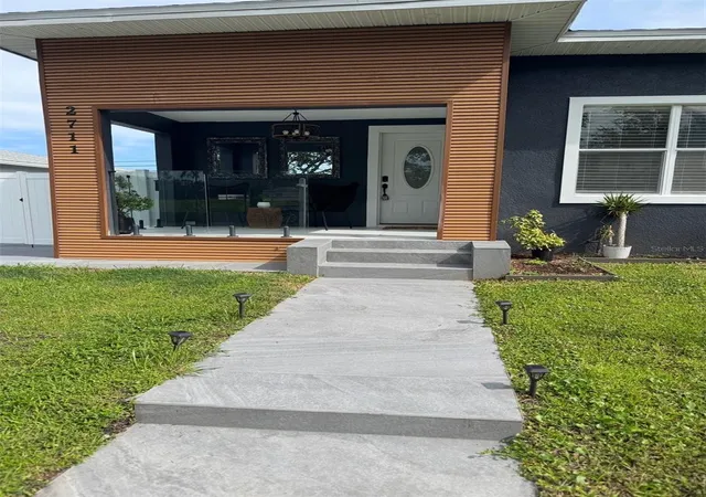 Photo 3 of Single family home for sale at 2711 W Cordelia St, Tampa, FL 33607 | MLS# TB8554191 | Listing updated on 2026-10-02