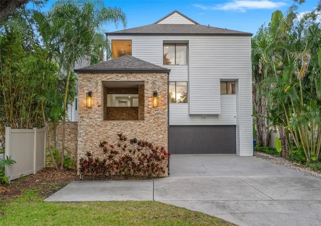 Single family home for sale at 4035 N River View Ave, TAMPA, FL 33607 | MLS# TB8554195