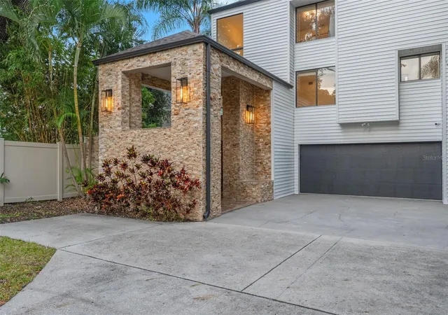 Photo 3 of Single family home for sale at 4035 N River View Ave, Tampa, FL 33607 | MLS# TB8554195 | Listing updated on 2026-10-04