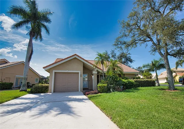 Photo 3 of Single family home for sale at 32 Inlets Blvd #32, Nokomis, FL 34275 | MLS# A4708226 | Listing updated on 2026-10-10