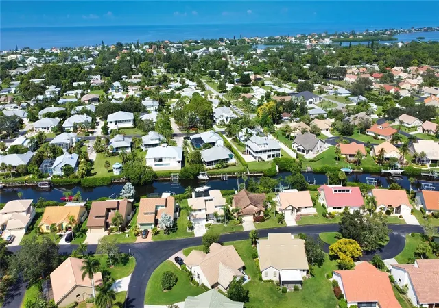 Photo 42 of Single family home for sale at 32 Inlets Blvd #32, NOKOMIS, FL 34275 | MLS# A4708226 | Listing updated on 2026-10-10