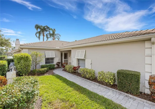 Photo 2 of Single family home for sale at 3242 Ringwood Meadow #76, Sarasota, FL 34235 | MLS# A4708227 | Listing updated on 2026-10-02