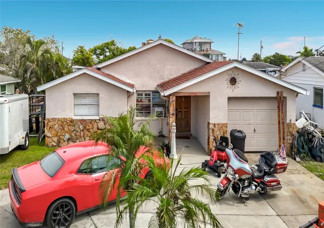 Photo 1 of Single family home for sale at 13920 Barnard Ave, Hudson, FL 34667 | MLS# W7890017 | Listing updated on 2026-10-07