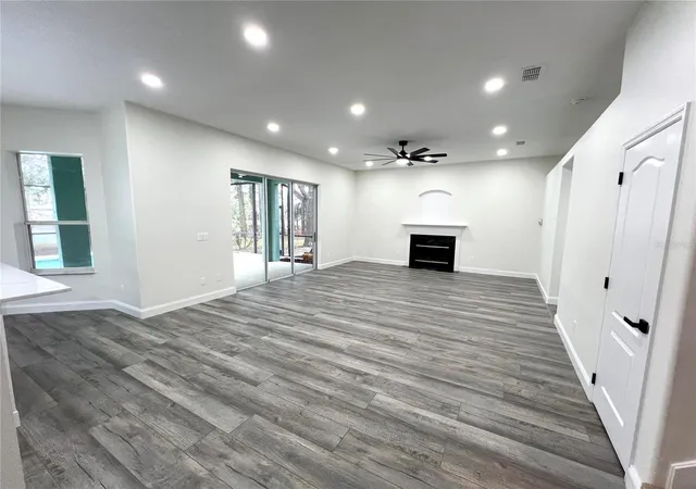 Photo 3 of Single family home for sale at 215 Randon Ter, Lake Mary, FL 32746 | MLS# O6446662 | Listing updated on 2026-10-27