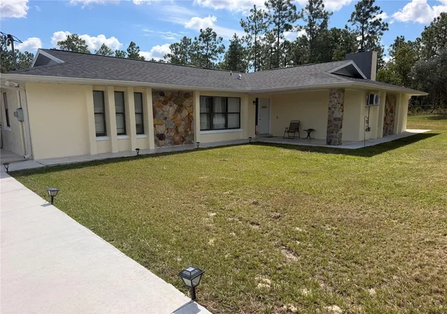 Photo 1 of Single family home for sale at 6525 Sw 138th Terrace, Ocala, FL 34481 | MLS# OM733316 | Listing updated on 2026-10-03