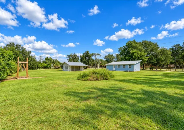 Photo 3 of Single family home for sale at 2901 Turkey Crk Rd, Plant City, FL 33566 | MLS# TB8554207 | Listing updated on 2026-10-09