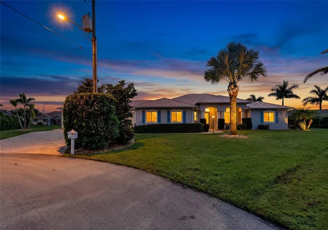 Photo 2 of Single family home for sale at 434 E Cashew, Punta Gorda, FL 33955 | MLS# A4708229 | Listing updated on 2026-10-10