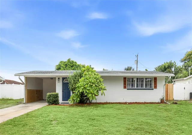 Single family home for sale at 3215 Florida Blvd, BRADENTON, FL 34207 | MLS# A4708232