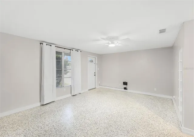 Photo 3 of Single family home for sale at 3215 Florida Blvd, Bradenton, FL 34207 | MLS# A4708232 | Listing updated on 2026-10-06