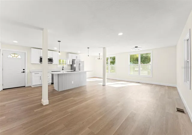 Photo 3 of Manufactured home for sale at 106 Cypress Dr, Debary, FL 32713 | MLS# O6446671 | Listing updated on 2026-10-02