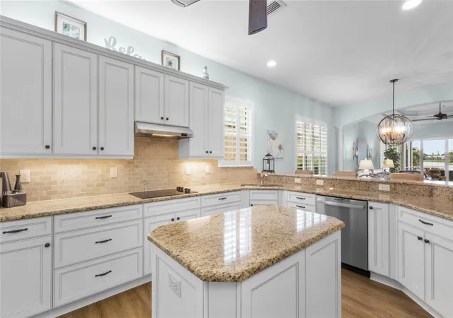 Photo 4 of Sale Pending at 11109 Staveley Ct, Venice, FL 34293 | MLS# N6146029 | Listing updated on 2026-10-08