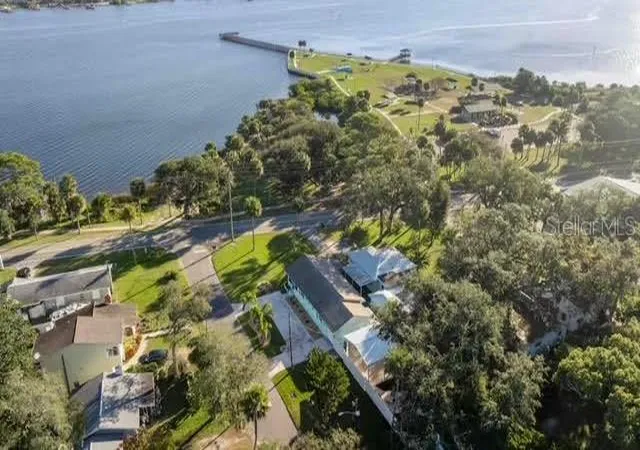 Photo 3 of Single family home for sale at 1146 Riverside Dr, Daytona Beach, FL 32117 | MLS# V4951625 | Listing updated on 2026-10-08