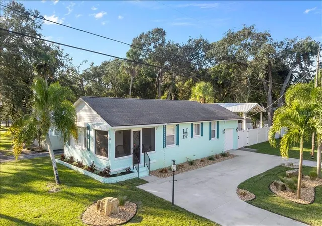 Photo 4 of Single family home for sale at 1146 Riverside Dr, Daytona Beach, FL 32117 | MLS# V4951625 | Listing updated on 2026-10-08