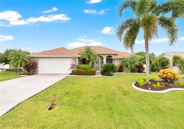 Photo 2 of Single family home for sale at 3926 SW 1st Avenue, CAPE CORAL, FL 33914 | MLS# V4951626 | Listing updated on 2026-10-11
