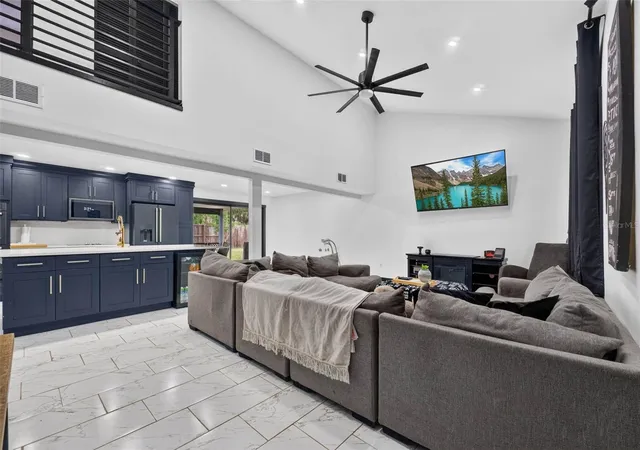 Photo 4 of Single family home for sale at 86 Shadow Ln, Lakeland, FL 33813 | MLS# TB8554216 | Listing updated on 2026-10-07