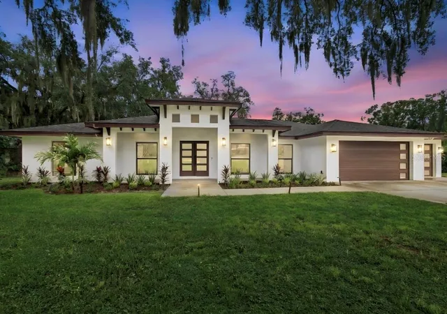 Photo 1 of Single family home for sale at 17505 Canal Shrs Dr, Odessa, FL 33556 | MLS# TB8554220 | Listing updated on 2026-10-05
