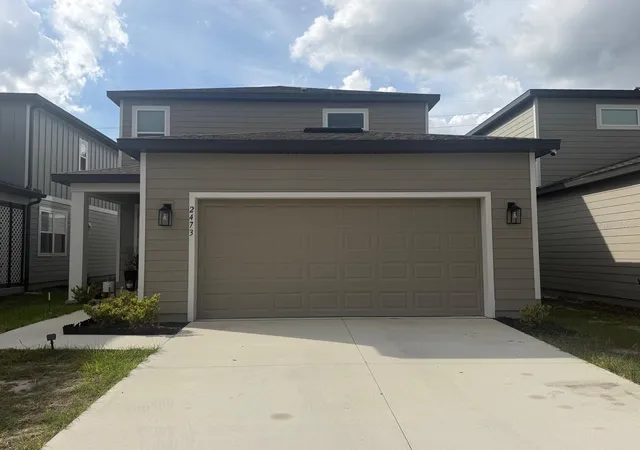Photo 1 of Single family home for sale at 2473 Zuni Rd, Saint Cloud, FL 34771 | MLS# O6446673 | Listing updated on 2026-10-21