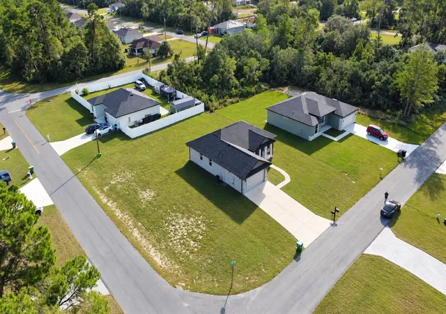 Photo 2 of Single family home for sale at 16855 Sw 25th Court, Ocala, FL 34473 | MLS# S5158728 | Listing updated on 2026-10-02