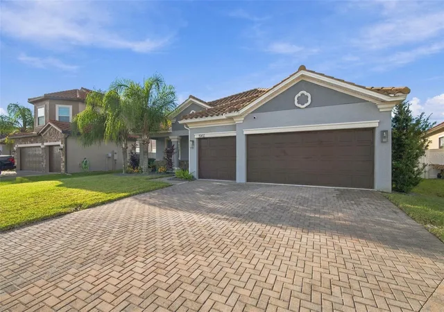Photo 3 of Single family home for sale at 11967 Cinnamon Fern Dr, Riverview, FL 33579 | MLS# TB8554224 | Listing updated on 2026-10-03
