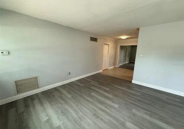 Photo 2 of Single family home for sale at 953 Cedarwood Ave, Dunedin, FL 34698 | MLS# W7890021 | Listing updated on 2026-10-02