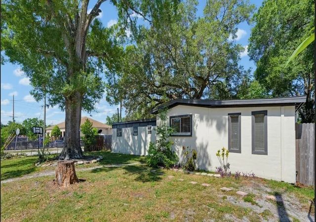 Photo 2 of Manufactured home for sale at 4106 Wedgemere Dr, Tampa, FL 33610 | MLS# TB8554228 | Listing updated on 2026-10-23