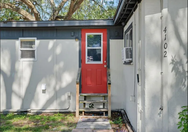 Photo 4 of Manufactured home for sale at 4106 Wedgemere Dr, Tampa, FL 33610 | MLS# TB8554228 | Listing updated on 2026-10-23