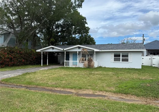 Photo 2 of Single family home for sale at 321 83rd Avenue Ne, Saint Petersburg, FL 33702 | MLS# TB8554233 | Listing updated on 2026-10-19