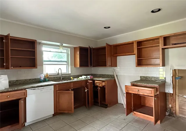 Photo 3 of Single family home for sale at 321 83rd Avenue NE, Saint Petersburg, FL 33702 | MLS# TB8554233 | Listing updated on 2026-10-19