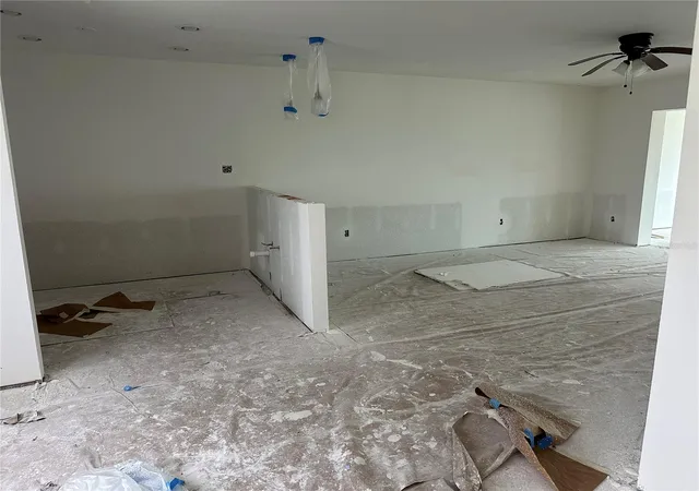 Photo 3 of Condo for sale at 11255 W Bayshore Dr #81, Crystal River, FL 34429 | MLS# TB8554234 | Listing updated on 2026-10-03