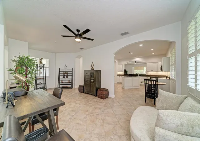 Listing Photo 5 - Condo for sale in building located at 6556 Moorings Pt Cir, LAKEWOOD RANCH, FL 34202 - Unit #202