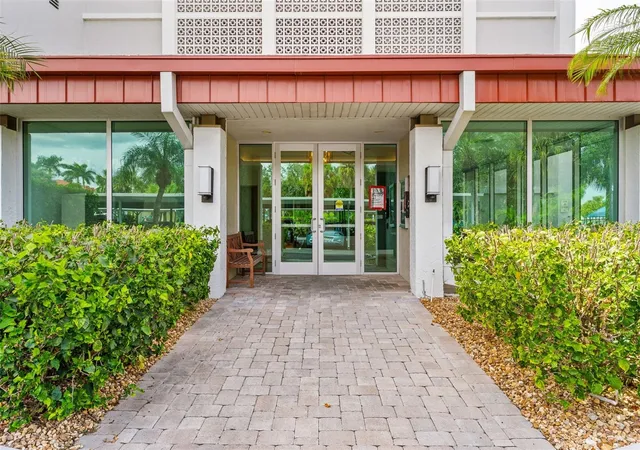 Photo 2 of Condo for sale at 1100 Imperial Dr #603, Sarasota, FL 34236 | MLS# A4708241 | Listing updated on 2026-10-06