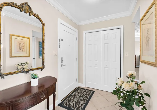Photo 3 of Condo for sale at 1100 Imperial Dr #603, Sarasota, FL 34236 | MLS# A4708241 | Listing updated on 2026-10-06