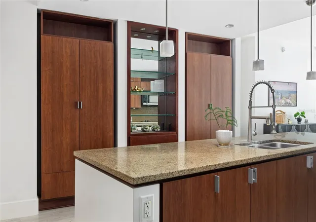 Photo 3 of Condo for sale at 912 Channelside Dr #2414, Tampa, FL 33602 | MLS# O6446691 | Listing updated on 2026-10-17