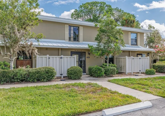 Photo 2 of Townhouse for sale at 11542 W Bayshore Dr #110, Crystal River, FL 34429 | MLS# TB8554248 | Listing updated on 2026-10-02